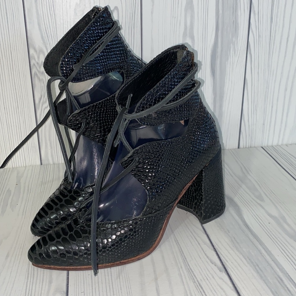 Freebird By Steven Shoes Freebird Joyce - Picture 2 of 7